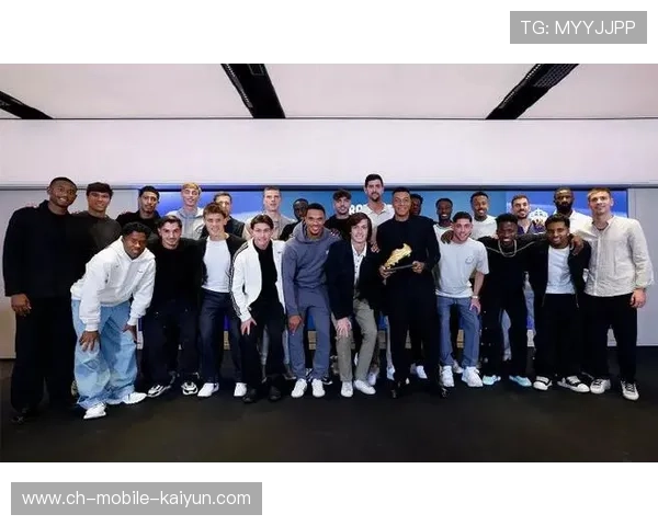 姆巴佩与粉丝互动办“梦想工作坊”，激发少年热忱