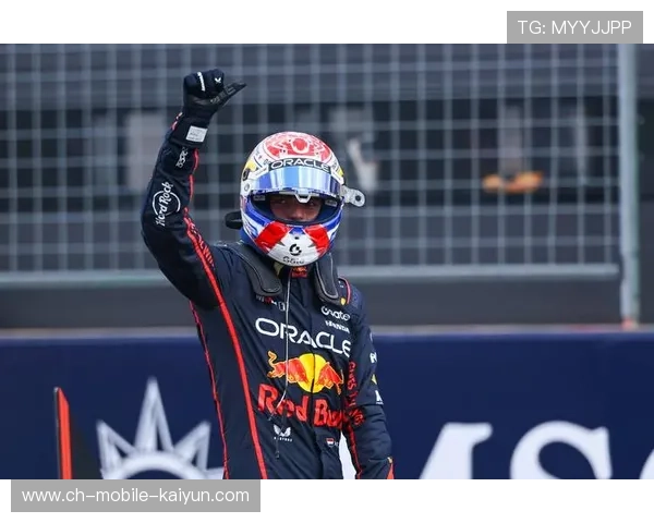 F1 冲刺赛：车手两圈内超四车